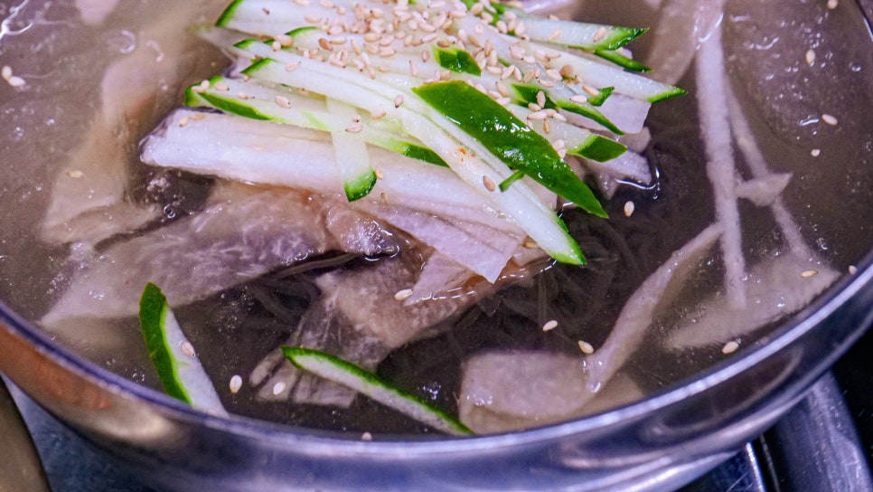 돈그리아 냉면