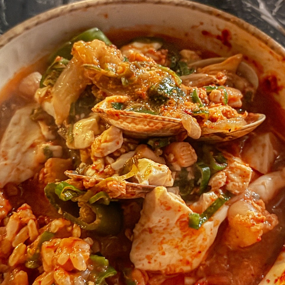 잠수교집 바글바글 끓는 순두부